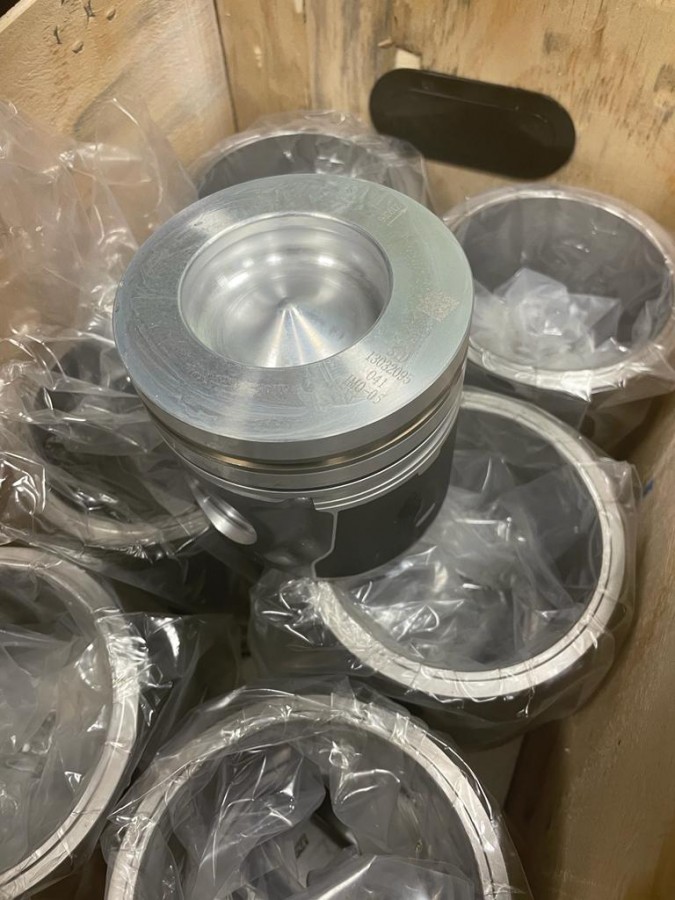 Поршень (D-105 мм, L-98 мм) двигателя Deutz WP6G