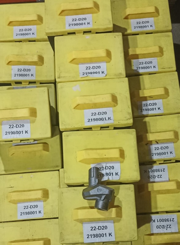 Резцедержатель НТ22 PLUS D20 WIRTGEN W100F/W120F/W150F/W200/W210/W220/W250