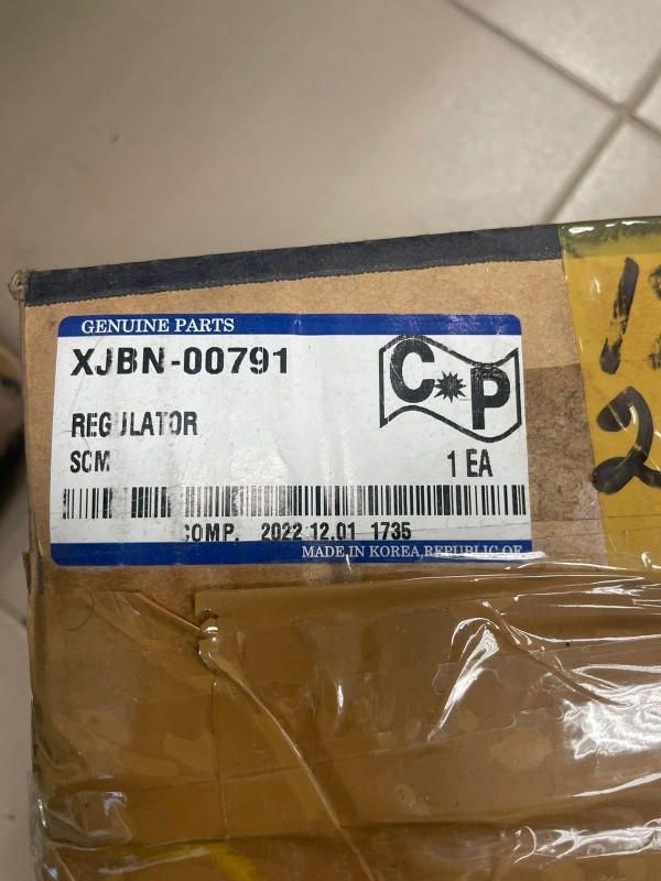 Регулятор главного насоса Hyundai R200W7 XJBN-00791